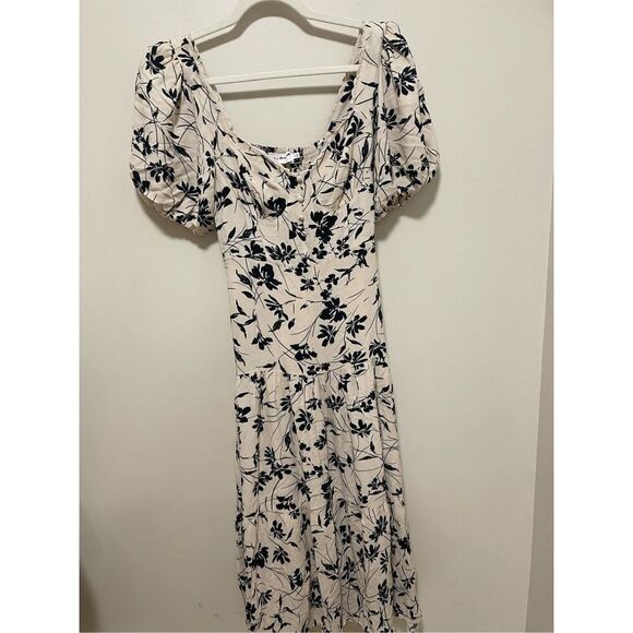 New ASTR The Label Baldwin Floral Print Puff Sleeve Midi Dress Size S - Picture 4 of 12